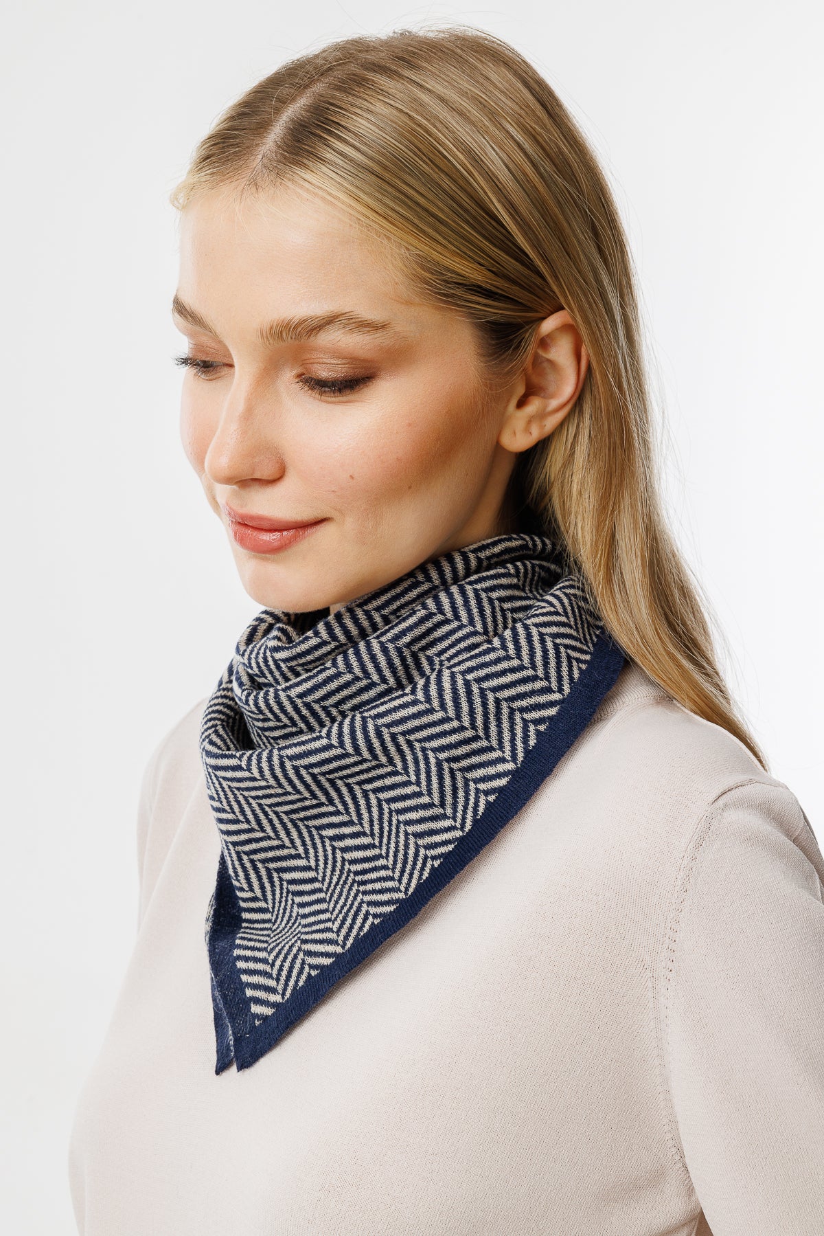 LYCIA SQUARE FOULARD NAVY-BEIGE