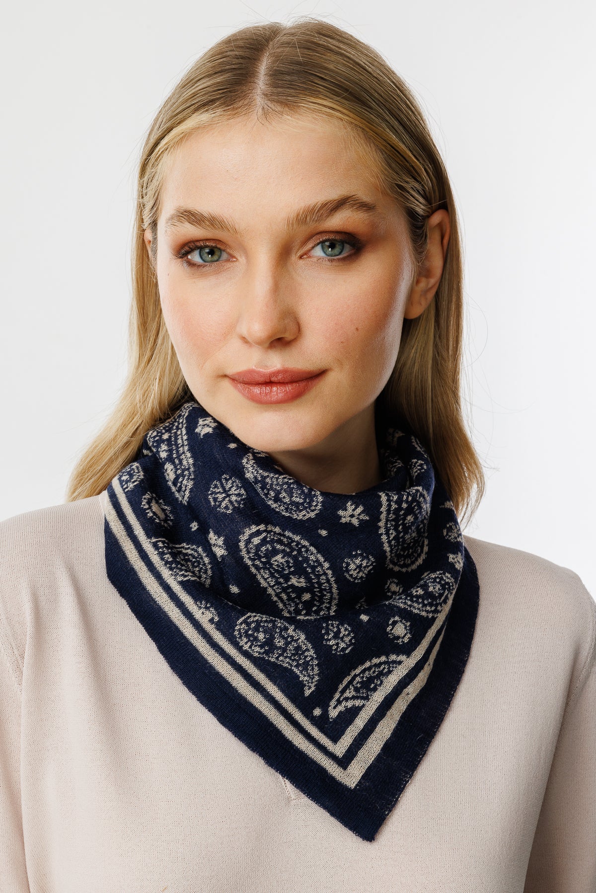 PATARA SQUARE FOULARD NAVY-BEIGE