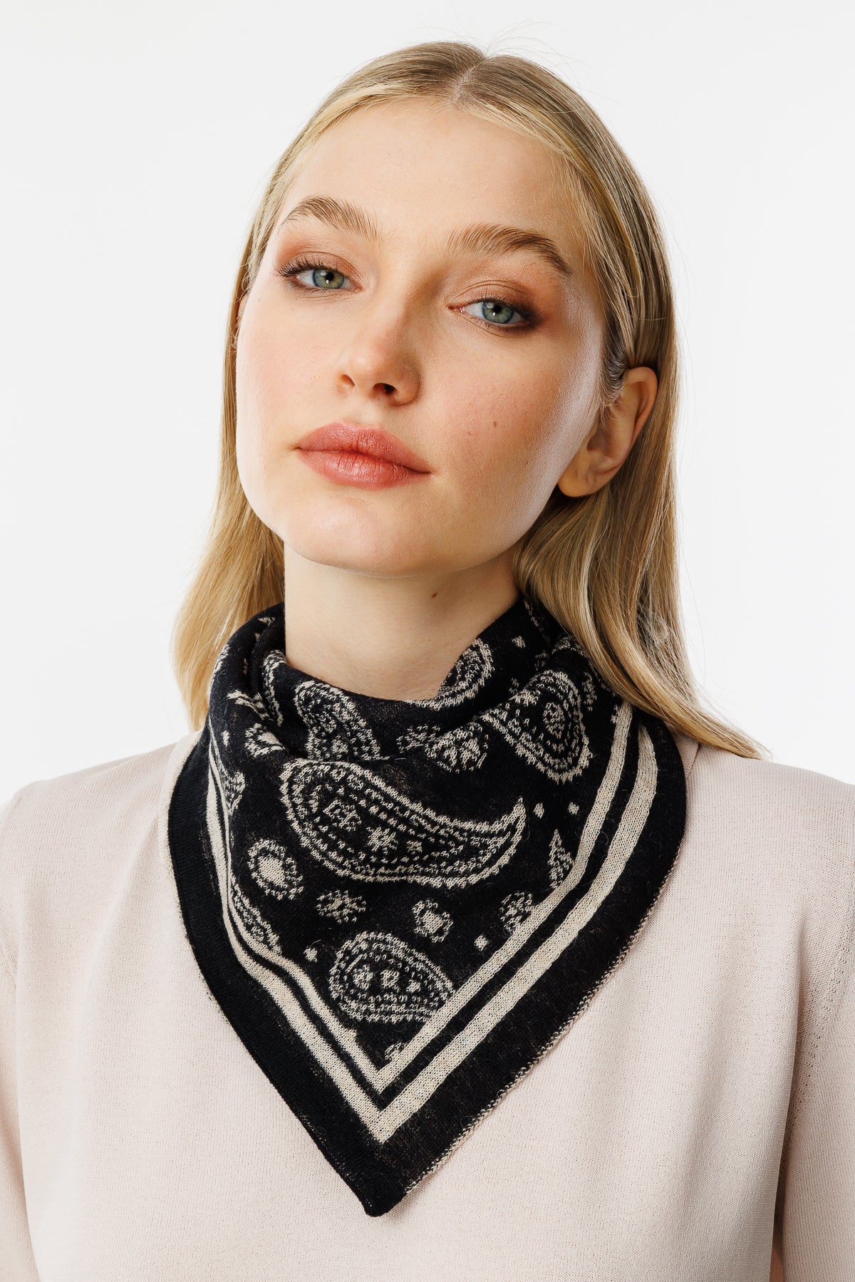 PATARA SQUARE FOULARD BLACK-BEIGE