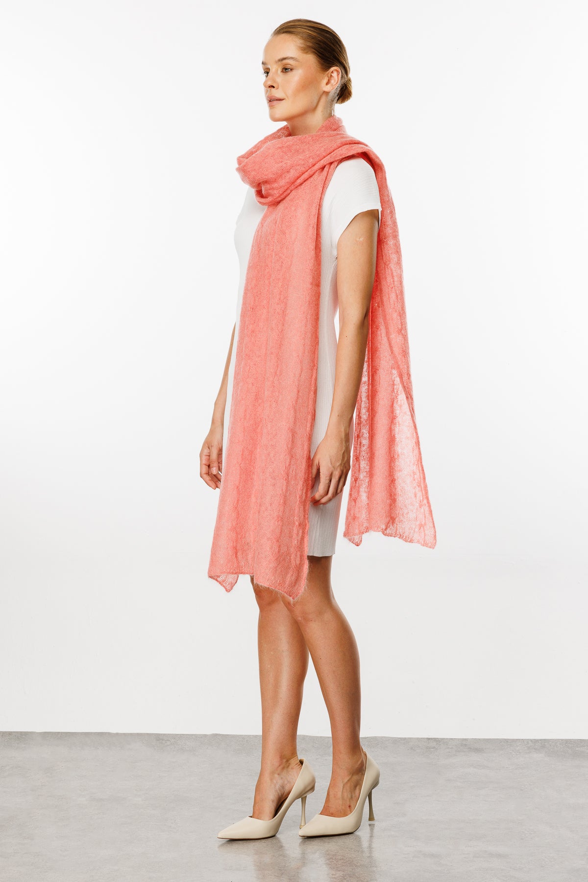 ARINNA SCARF PINK-CABLE KNIT