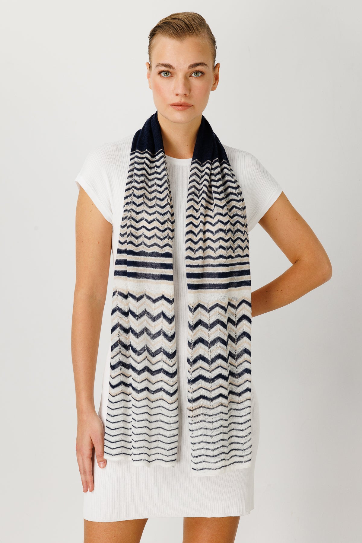 CYBELE SHAWL ECRU-BEIGE-NAVY