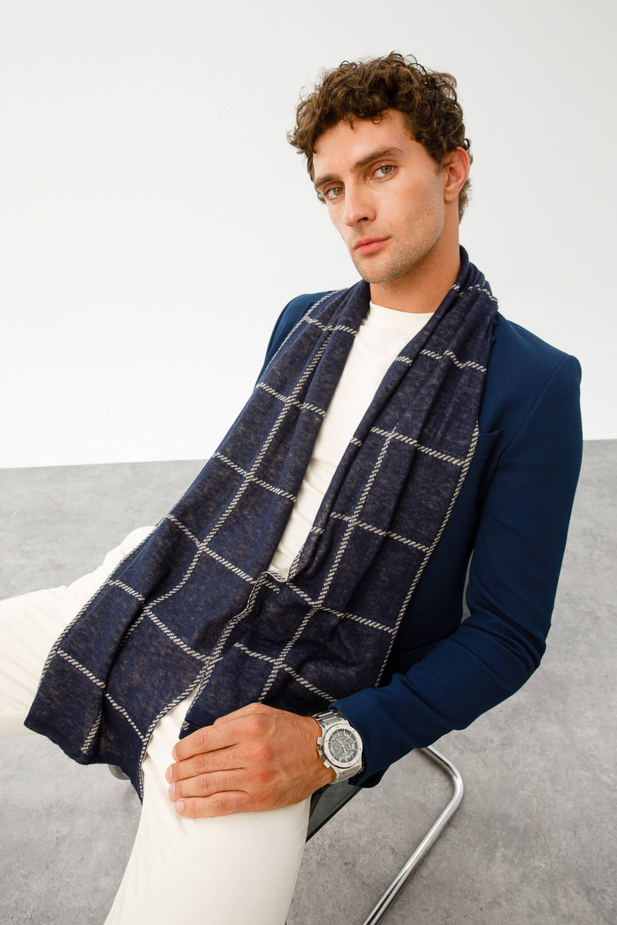 MEN ROMAN CHECK SCARF NAVY-ECRU