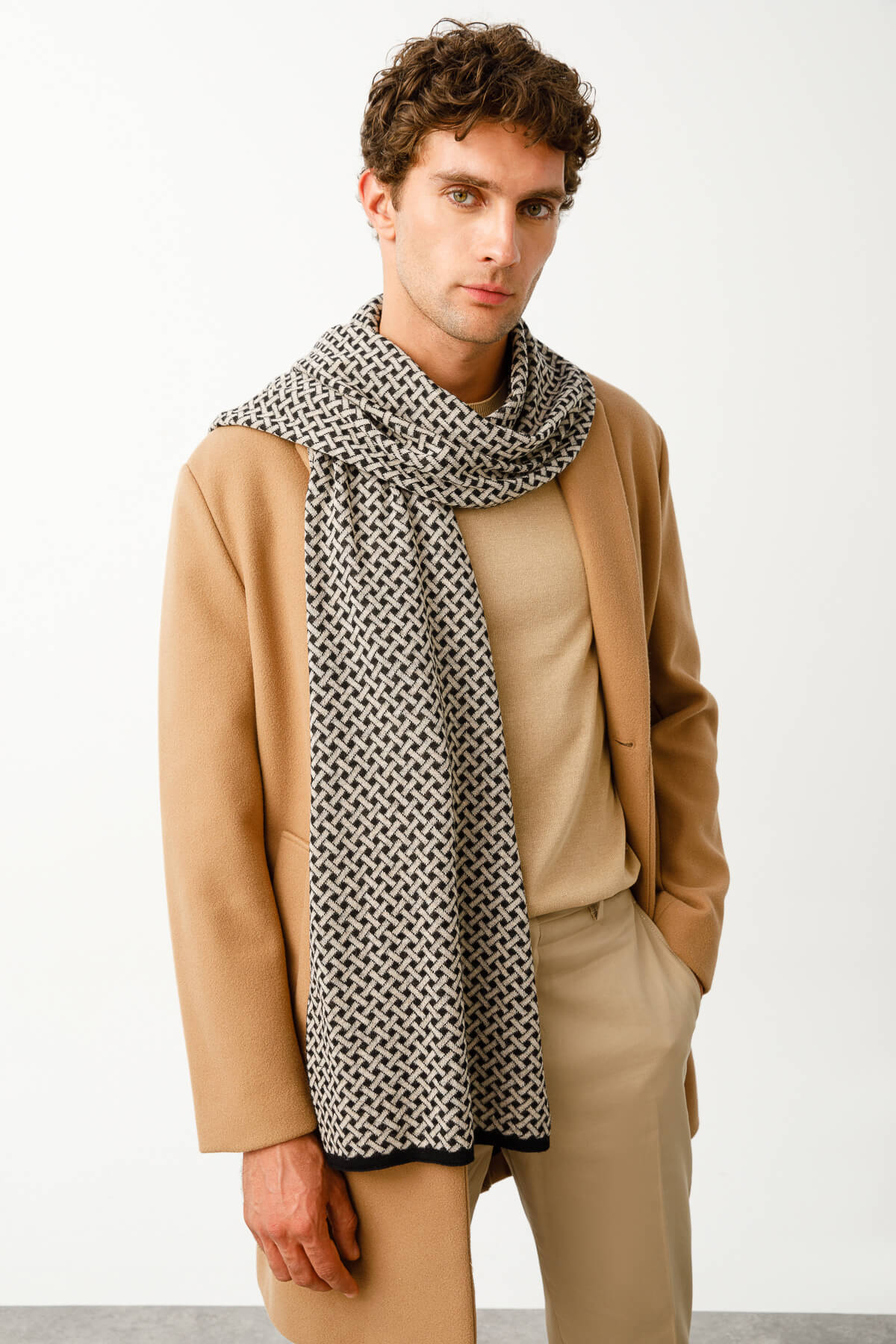 MEN HITTITE SCARF BLACK-BEIGE